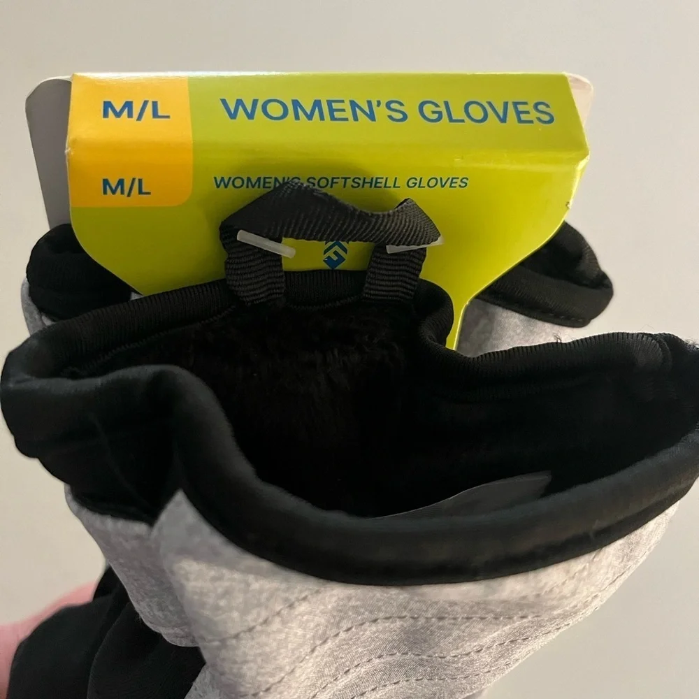 NWT Free Country Women's Softshell Glove